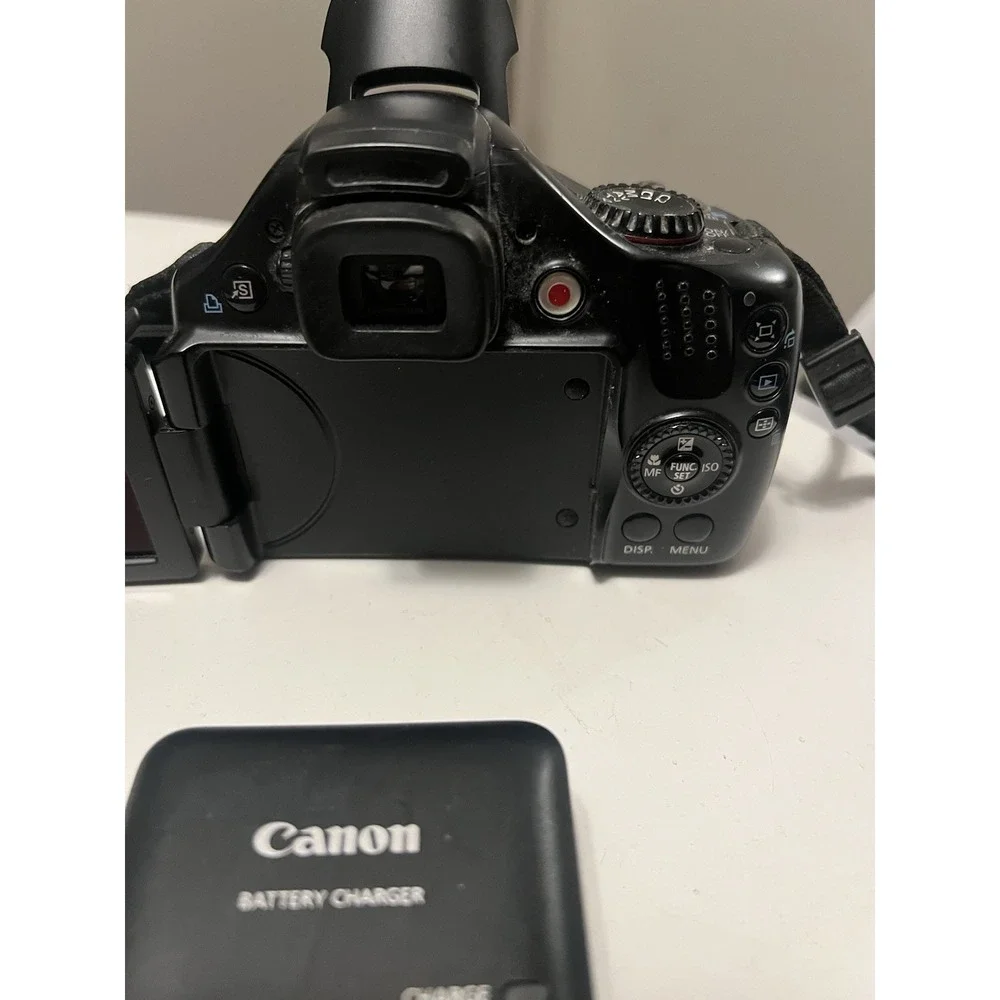Canon PowerShot SX40 HS Black 35x Optical Zoom 12.1 MP Bridge Digital Camera